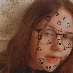 Meet your Posher, Makia